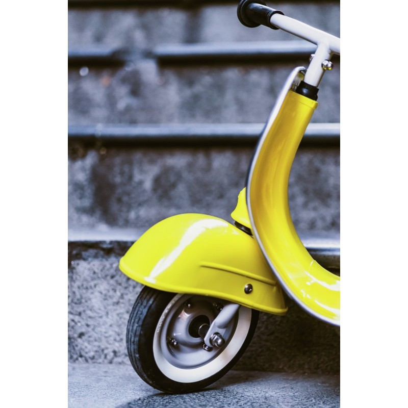 Scooter Ambosstoys Yellow